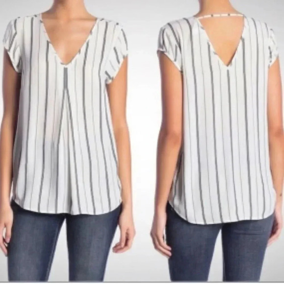 Halogen small black white striped lightweight top - Picture 1 of 5